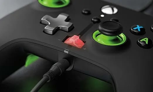 POWERA Enhanced Xbox Series X|S 有線遊戲手掣 - Green Hint